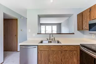 800 Ficus Dr, Columbus, OH 43085 - Photo 14
