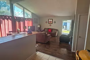 856 Mark Pl, Columbus, OH 43204 - Photo 6