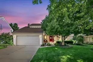 3494 River Narrows Rd, Hilliard, OH 43026 - Photo 1
