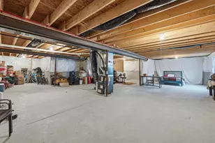 215 S Tuttle Rd, Springfield, OH 45505 - Photo 6