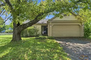 3795 Secretariat Ct, Columbus, OH 43221 - Photo 1