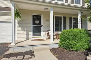 8599 Smokey Hollow Dr, Lewis Center, OH 43035 - Photo 2