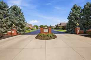 1096 Damon Dr, Washington Court House, OH 43160 - Photo 12