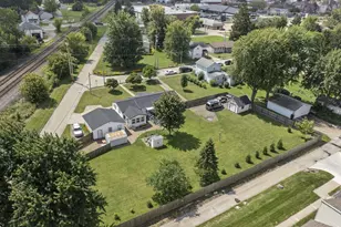 223 E North St, Crestline, OH 44827 - Photo 40