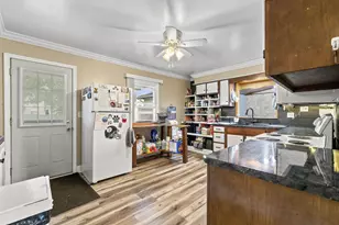 223 E North St, Crestline, OH 44827 - Photo 12