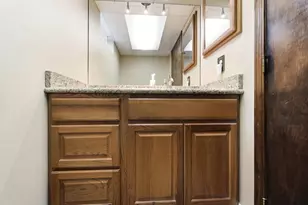 5421 Harrisburg Georgesville Rd, Grove City, OH 43123 - Photo 76