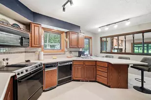 5421 Harrisburg Georgesville Rd, Grove City, OH 43123 - Photo 4