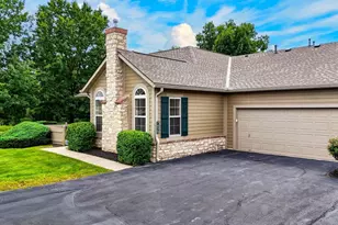7434 Falls View Cir, Delaware, OH 43015 - Photo 4