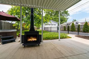 3781 Eisenhower Rd, Columbus, OH 43224 - Photo 2