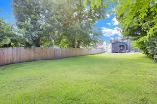 210 N Walnut St, Logan, OH 43138 - Photo 34