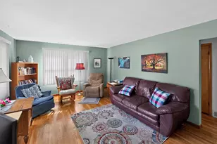 11 E Mound St, Fredericktown, OH 43019 - Photo 4