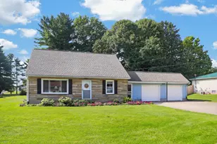 11 E Mound St, Fredericktown, OH 43019 - Photo 1