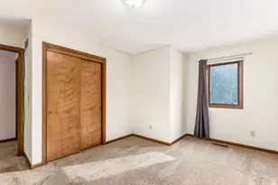 4847 Dierker Rd, Columbus, OH 43220 - Photo 18