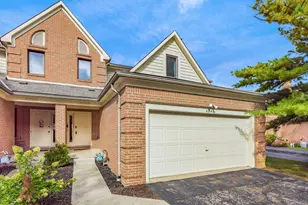 4847 Dierker Rd, Columbus, OH 43220 - Photo 2