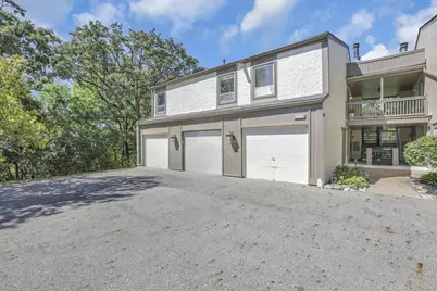 1212 Lake Shore Drive #C, Columbus, OH 43204 - Photo 4