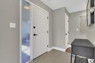 1212 Lake Shore Dr, Columbus, OH 43204 - Photo 8