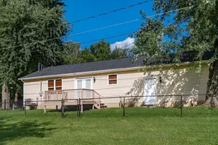 472 Zanesville Ave, Thornville, OH 43076 - Photo 32