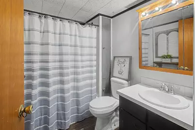 8940 Green Valley Road, Mount Vernon, OH 43050 - Photo 16