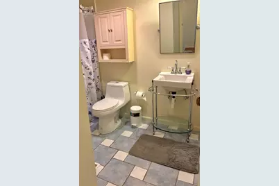 892 Chatham Lane #W, Columbus, OH 43221 - Photo 20