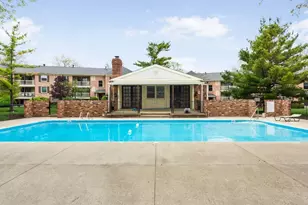 892 Chatham Ln, Columbus, OH 43221 - Photo 24