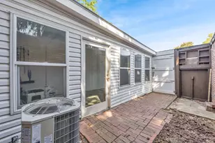 631 Simbury St, Columbus, OH 43228 - Photo 26