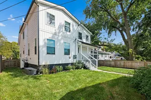 829 Thomas Rd, Columbus, OH 43212 - Photo 4