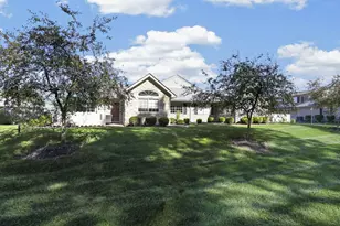 118 Hillview Ct, Heath, OH 43056 - Photo 2