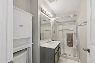 1572 Whitcombe Way, Columbus, OH 43228 - Photo 26