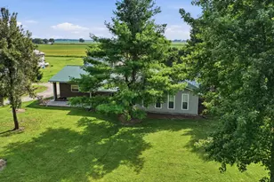 1720 Irvin Rd, Jamestown, OH 45335 - Photo 2