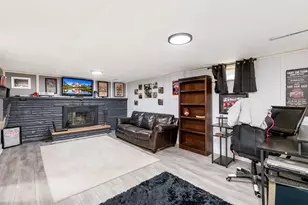 4475 Beacon Hill Rd, Columbus, OH 43228 - Photo 32