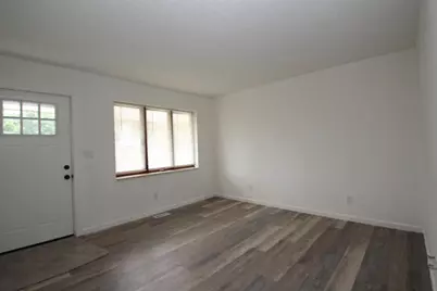 310 N Yencer Street, Baltimore, OH 43105 - Photo 6