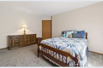 7830 Meadowlark Lane S, Reynoldsburg, OH 43068 - Photo 10