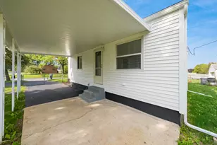 1356 Matthias Dr, Columbus, OH 43224 - Photo 38