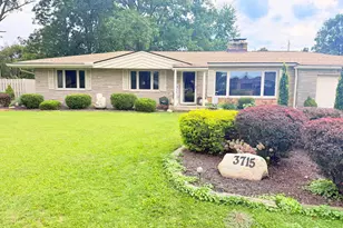 3715 Montclair Dr, Columbus, OH 43219 - Photo 1