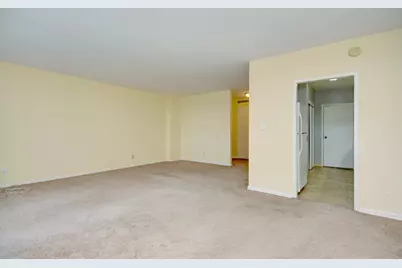 1620 E Broad Street #1009, Columbus, OH 43203 - Photo 6