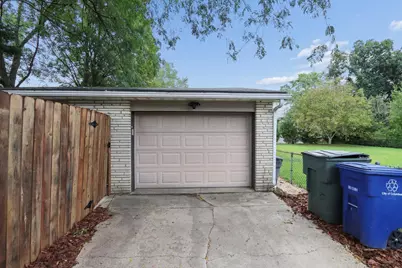 5748 N Meadows Boulevard, Columbus, OH 43229 - Photo 26