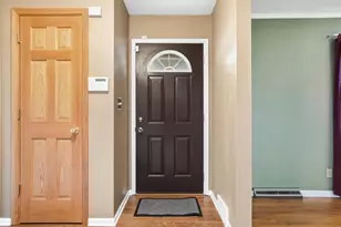 9573 Cir Dr E, Pickerington, OH 43147 - Photo 8