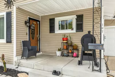 107 Jefferson Avenue, Ashville, OH 43103 - Photo 4