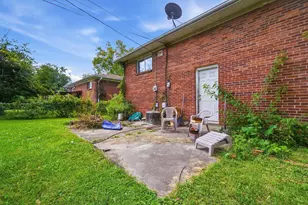 2110 Wadsworth Dr, Columbus, OH 43232 - Photo 30