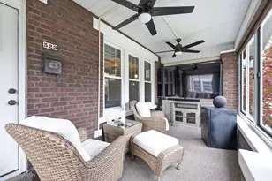 523 Fairwood Ave, Columbus, OH 43205 - Photo 12