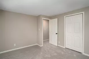 3461 Dillward Dr, Columbus, OH 43219 - Photo 16