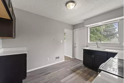 3373 Roswell Drive, Columbus, OH 43227 - Photo 6