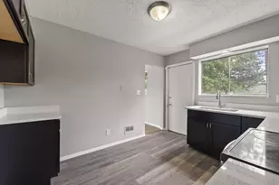3373 Roswell Dr, Columbus, OH 43227 - Photo 6