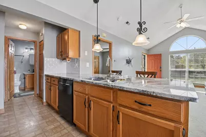 5350 Pond View Drive, Westerville, OH 43081 - Photo 10