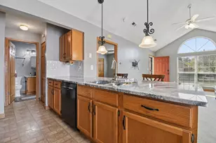 5350 Pond View Dr, Westerville, OH 43081 - Photo 10