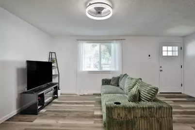 2302 Tempest Drive, Columbus, OH 43232 - Photo 4