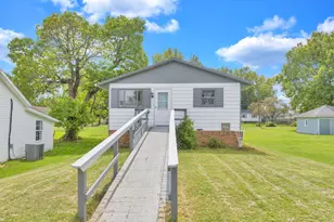 1116 E Chestnut St, Lancaster, OH 43130 - Photo 1