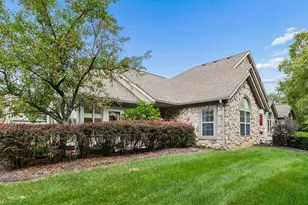 8612 Stonewoods Ln, Powell, OH 43065 - Photo 2