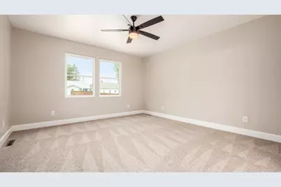 823 Race Street, Zanesville, OH 43701 - Photo 14