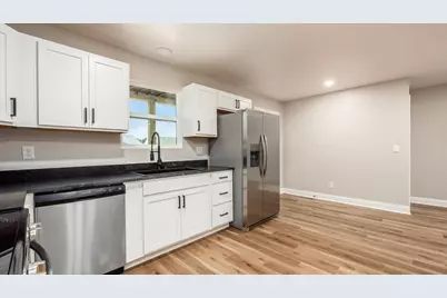 823 Race Street, Zanesville, OH 43701 - Photo 12